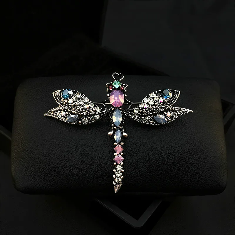 Retro Dragonfly Brooches for Women Suit Breastpin Men Badge Luxury Insect Brooch Pin Rhinestone Jewelry Banquet Gift Accessories
Retro Dragonfly Brooches for Women Suit Breastpin Men Badge Luxury Insect Brooch Pin Rhinestone Jewelry Banquet Gift Accessories