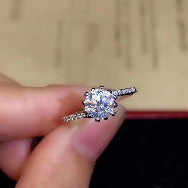 Fashion Moissanite Ring for Office Woman 1ct Real VVS Grade Moissanite 925Silver Ring Silver Moissanite Jewelry
Fashion Moissanite Ring for Office Woman 1ct Real VVS Grade Moissanite 925Silver Ring Silver Moissanite Jewelry