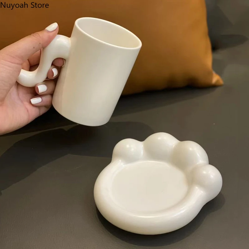 Creative Cute Cat Claw Plate Mug Ceramic Ink Dot Coffee Cup Milk Cup Home Coffee Table Decoration Accessories Exquisite Gift
Creative Cute Cat Claw Plate Mug Ceramic Ink Dot Coffee Cup Milk Cup Home Coffee Table Decoration Accessories Exquisite Gift