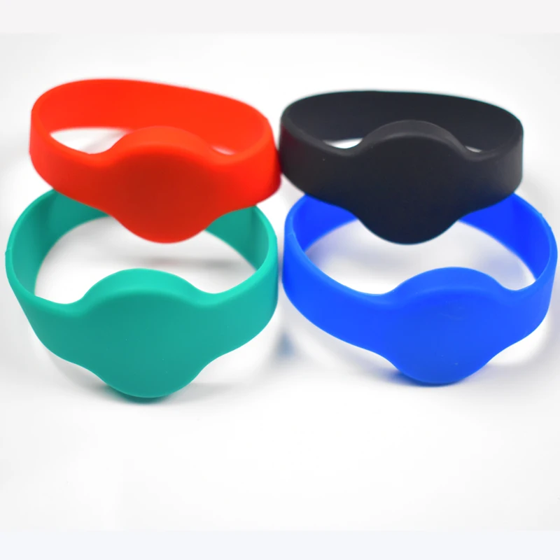 100Pcs/Lot 13.56Mhz Wristband Silicone Bracelets Wrist Band NFC Smart 1K S50 IC ISO14443A Door Access Control Card
100Pcs/Lot 13.56Mhz Wristband Silicone Bracelets Wrist Band NFC Smart 1K S50 IC ISO14443A Door Access Control Card