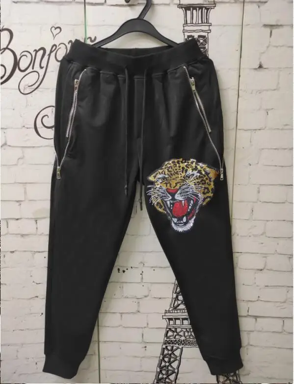 Quick Dry Outdoor Sweatpants New Fashion Men'S High Quality pants Casual Rhinestone design Sweatpants
Quick Dry Outdoor Sweatpants New Fashion Men'S High Quality pants Casual Rhinestone design Sweatpants
