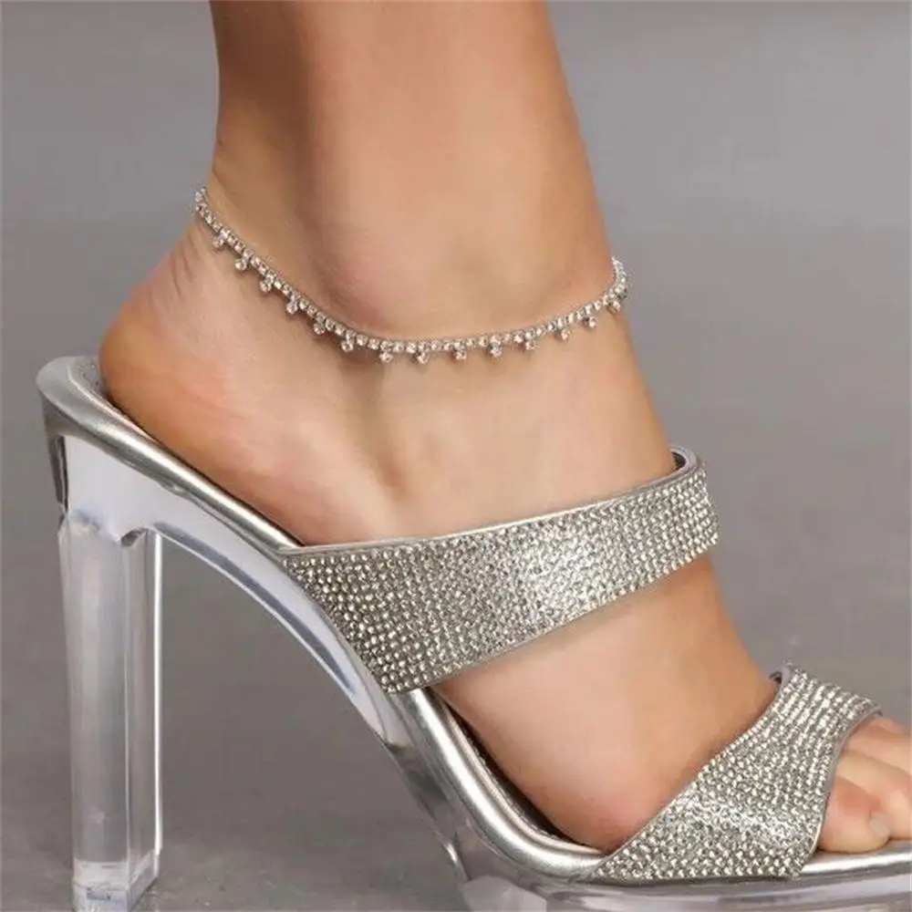 Sexy Beach Rhinestones Small Water Droplets Ladies Anklets Jewelry Ins Fashion High Heels Wild Ankle Chain Foot Accessories
Sexy Beach Rhinestones Small Water Droplets Ladies Anklets Jewelry Ins Fashion High Heels Wild Ankle Chain Foot Accessories