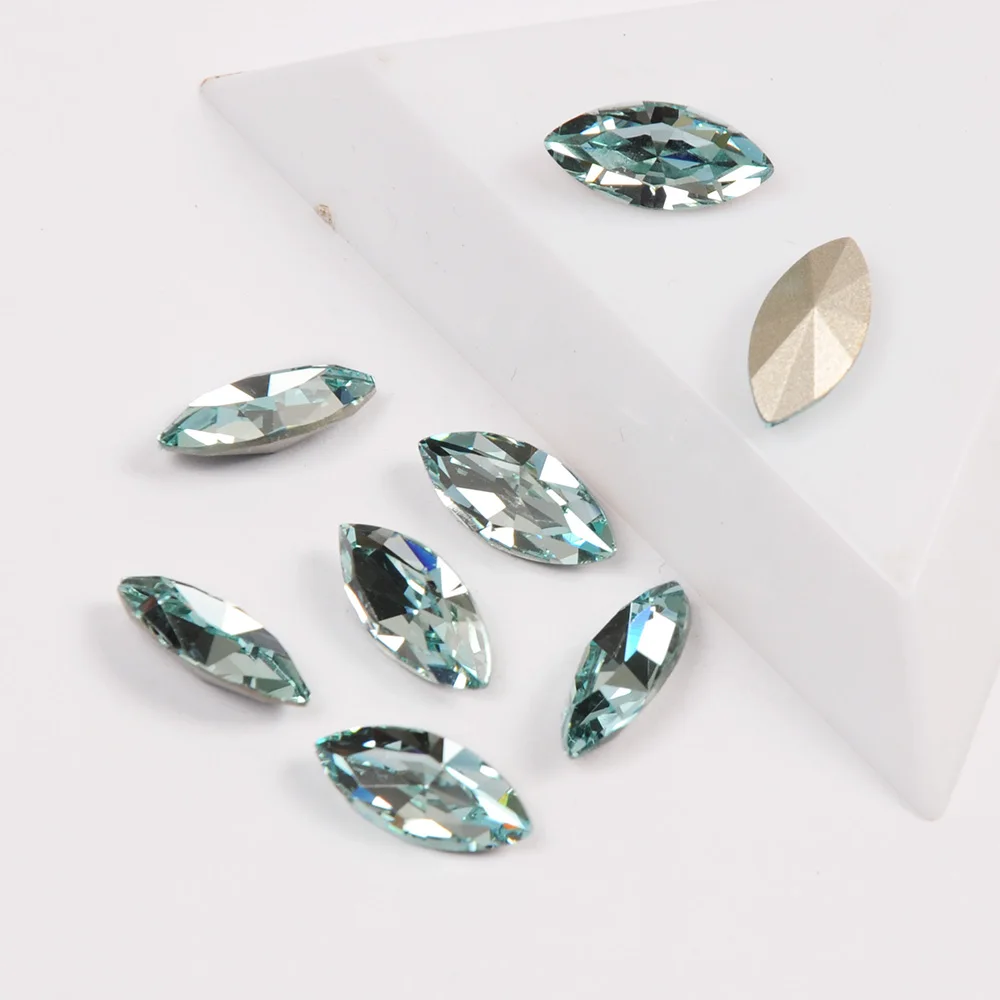 YANRUO 4200 Fashion Crystals Aquamarine Color 3D Nail Art Strass Navette Shape Fancy Glass Stones For 3D Nails Art Decorations
YANRUO 4200 Fashion Crystals Aquamarine Color 3D Nail Art Strass Navette Shape Fancy Glass Stones For 3D Nails Art Decorations