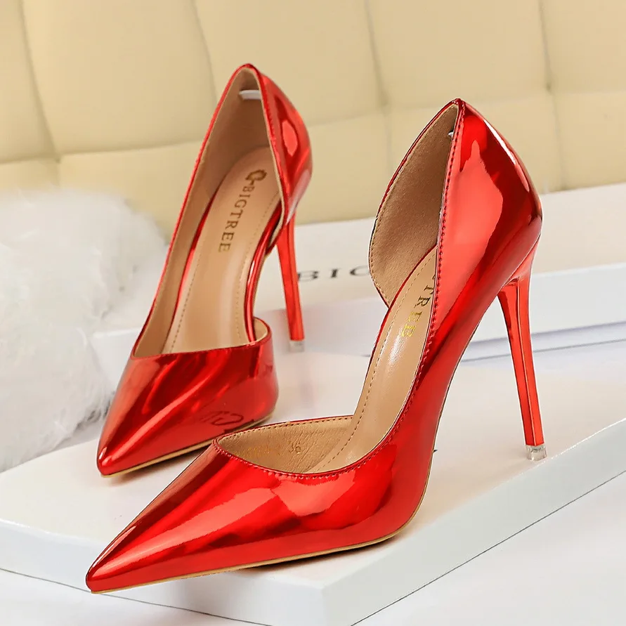 BIGTREE Fashion Patent Leather Thin High Heels Classic Pointed Toe Women Pumps Sexy Prom Wedding Bridal Shoes Stripper Heel
BIGTREE Fashion Patent Leather Thin High Heels Classic Pointed Toe Women Pumps Sexy Prom Wedding Bridal Shoes Stripper Heel