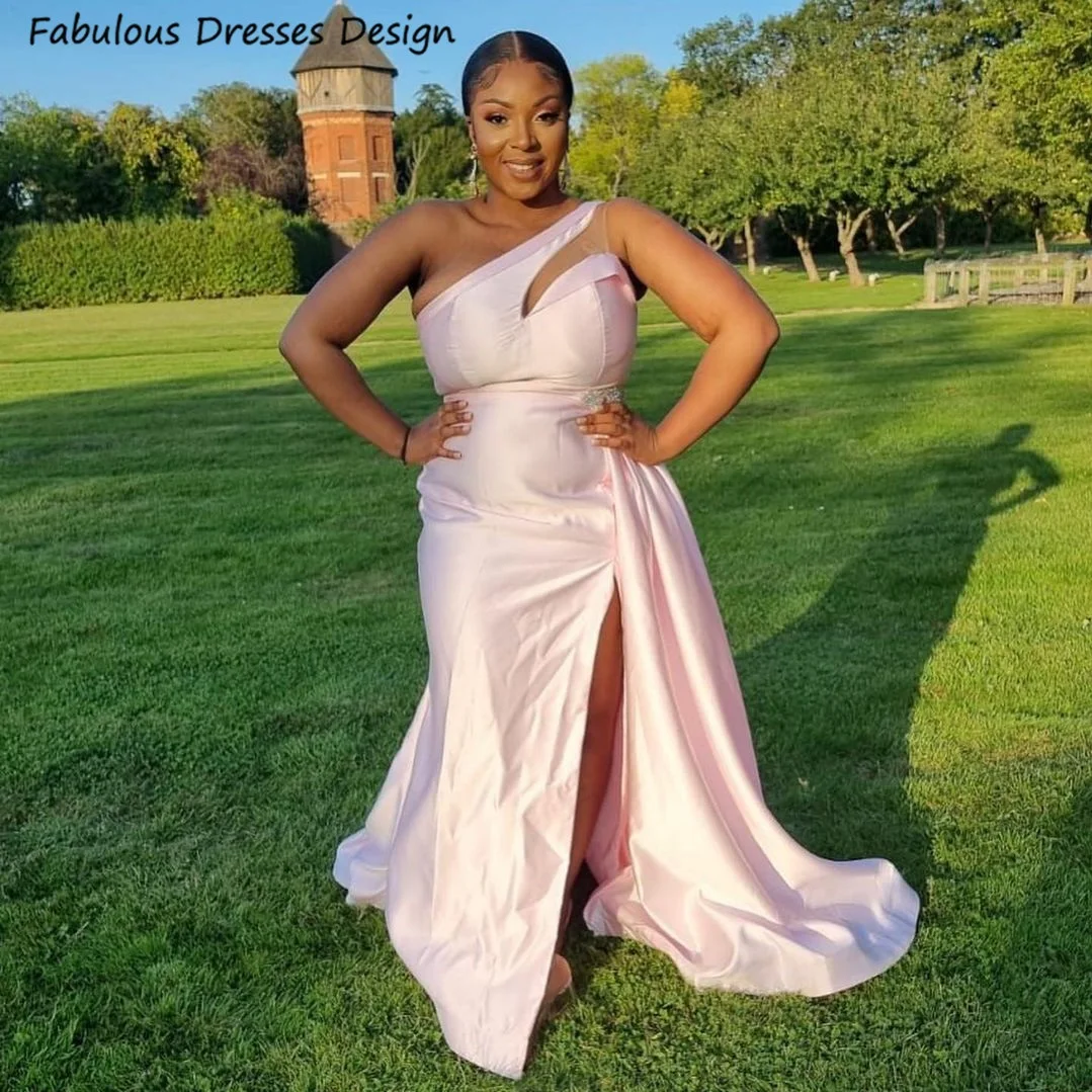 Sexy Side Split Bridesmaid Dresses One Shoulder Long Mermaid Crystal Streamer Wedding Party Dress 2023 African Women Prom Gown
Sexy Side Split Bridesmaid Dresses One Shoulder Long Mermaid Crystal Streamer Wedding Party Dress 2023 African Women Prom Gown