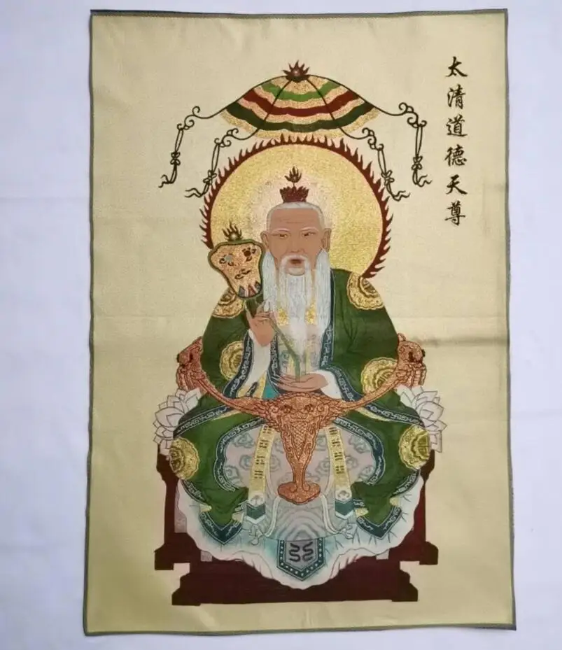 China Antique collection silk embroidery Taoism Tianzun Tangka mural wall decoration Hanging painting
China Antique collection silk embroidery Taoism Tianzun Tangka mural wall decoration Hanging painting