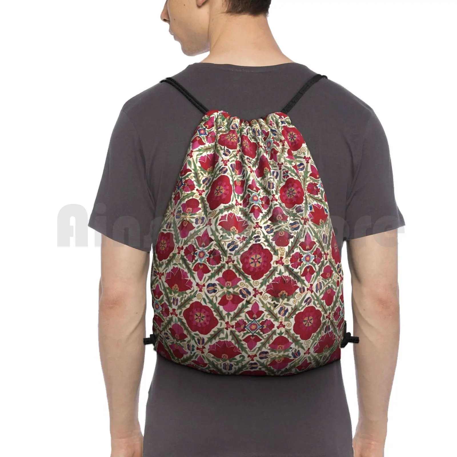 Bokhara Nim Suzani Antique Uzbek Embroidery Print Backpack Drawstring Bag Riding Climbing Gym Bag Vintage Vintage Rug Carpet
Bokhara Nim Suzani Antique Uzbek Embroidery Print Backpack Drawstring Bag Riding Climbing Gym Bag Vintage Vintage Rug Carpet