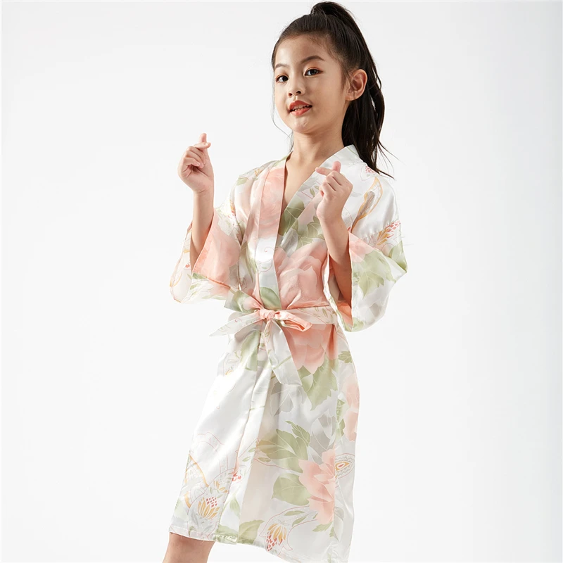 Robe Gown Girl Party Bath Sleepwear Japanese Style Children Casual Kimono Sweet Peony Flower Print Bathrobe Baby Spring Homewear
Robe Gown Girl Party Bath Sleepwear Japanese Style Children Casual Kimono Sweet Peony Flower Print Bathrobe Baby Spring Homewear