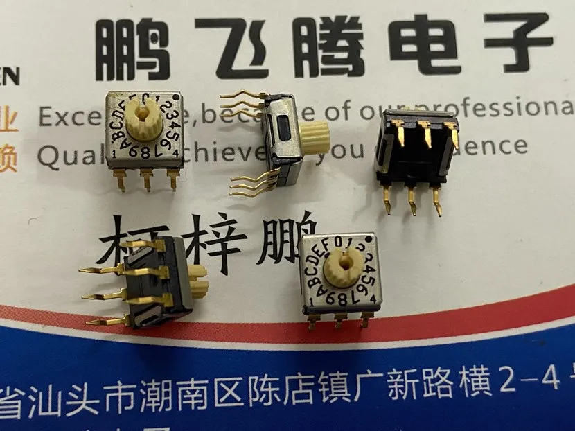 Оригинальный новый 100% RDS616 0-F 16-битный поворотный кодирующий переключатель с ручкой 3:3
Оригинальный новый 100% RDS616 0-F 16-битный поворотный кодирующий переключатель с ручкой 3:3