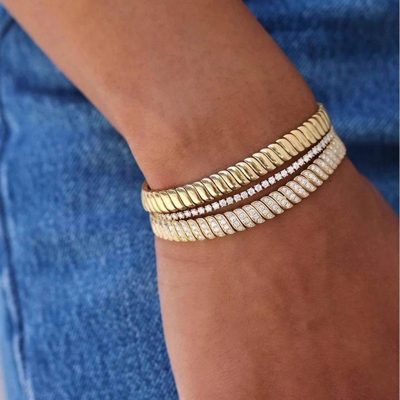 Hip Hop Iced Out Bling 5A Cubic Zirconia 10mm Width Snake Shape Tennis Chain Bangle Bracelet Women Charm Party Jewelry Wholesale
Hip Hop Iced Out Bling 5A Cubic Zirconia 10mm Width Snake Shape Tennis Chain Bangle Bracelet Women Charm Party Jewelry Wholesale