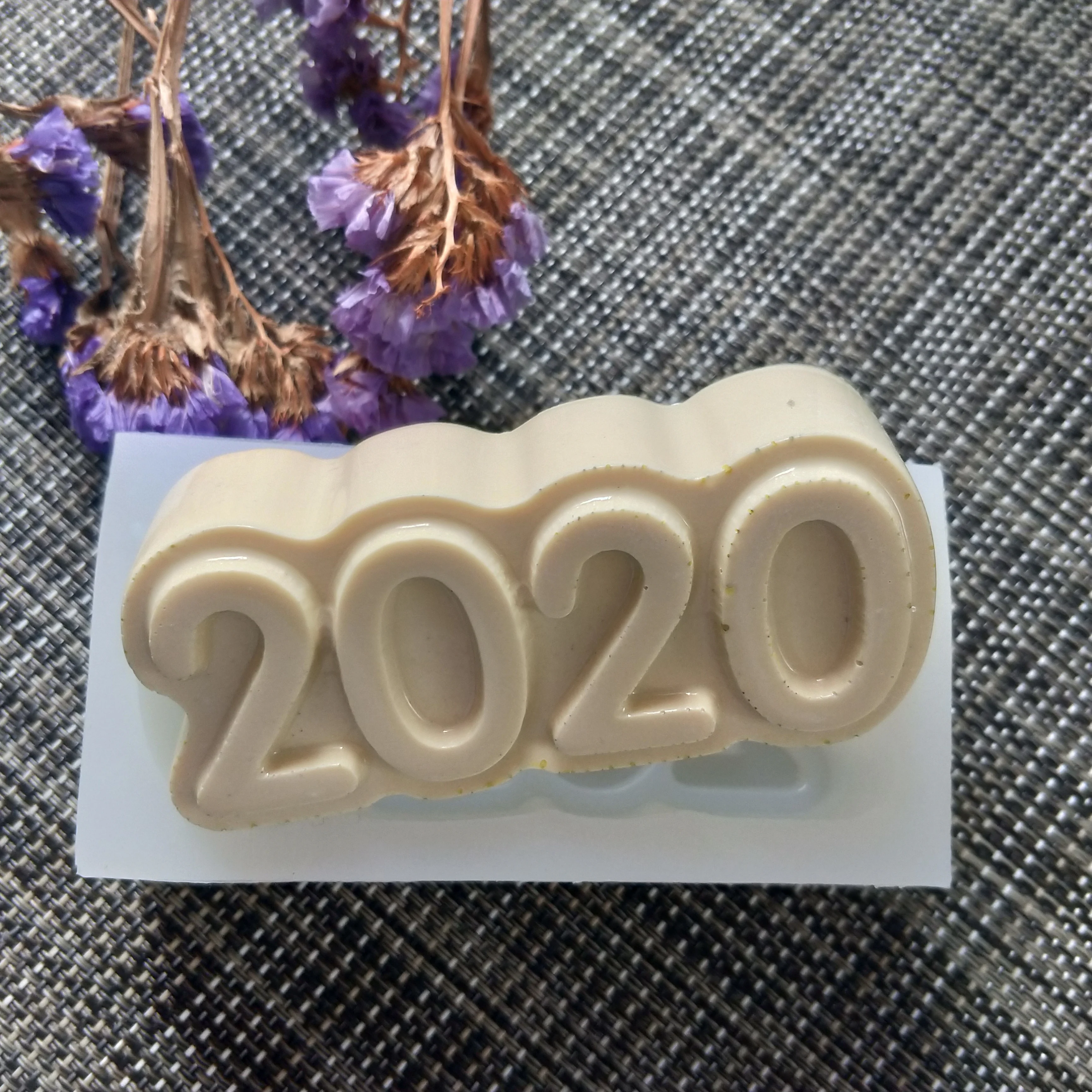 QT0169 PRZY Новогодняя силиконовая форма для ручной работы 2020 цифровые формы для изготовления мыла силиконовые формы для свечей полимерные глиняные формы
QT0169 PRZY Новогодняя силиконовая форма для ручной работы 2020 цифровые формы для изготовления мыла силиконовые формы для свечей полимерные глиняные формы