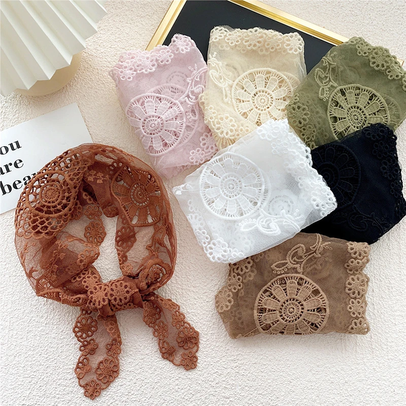 2021 New lace Shawls Female scarf Women Triangle Shawls Scarves Hollow Out Silk Hijab Women Flower Lace Pendant Scarf Wrap
2021 New lace Shawls Female scarf Women Triangle Shawls Scarves Hollow Out Silk Hijab Women Flower Lace Pendant Scarf Wrap