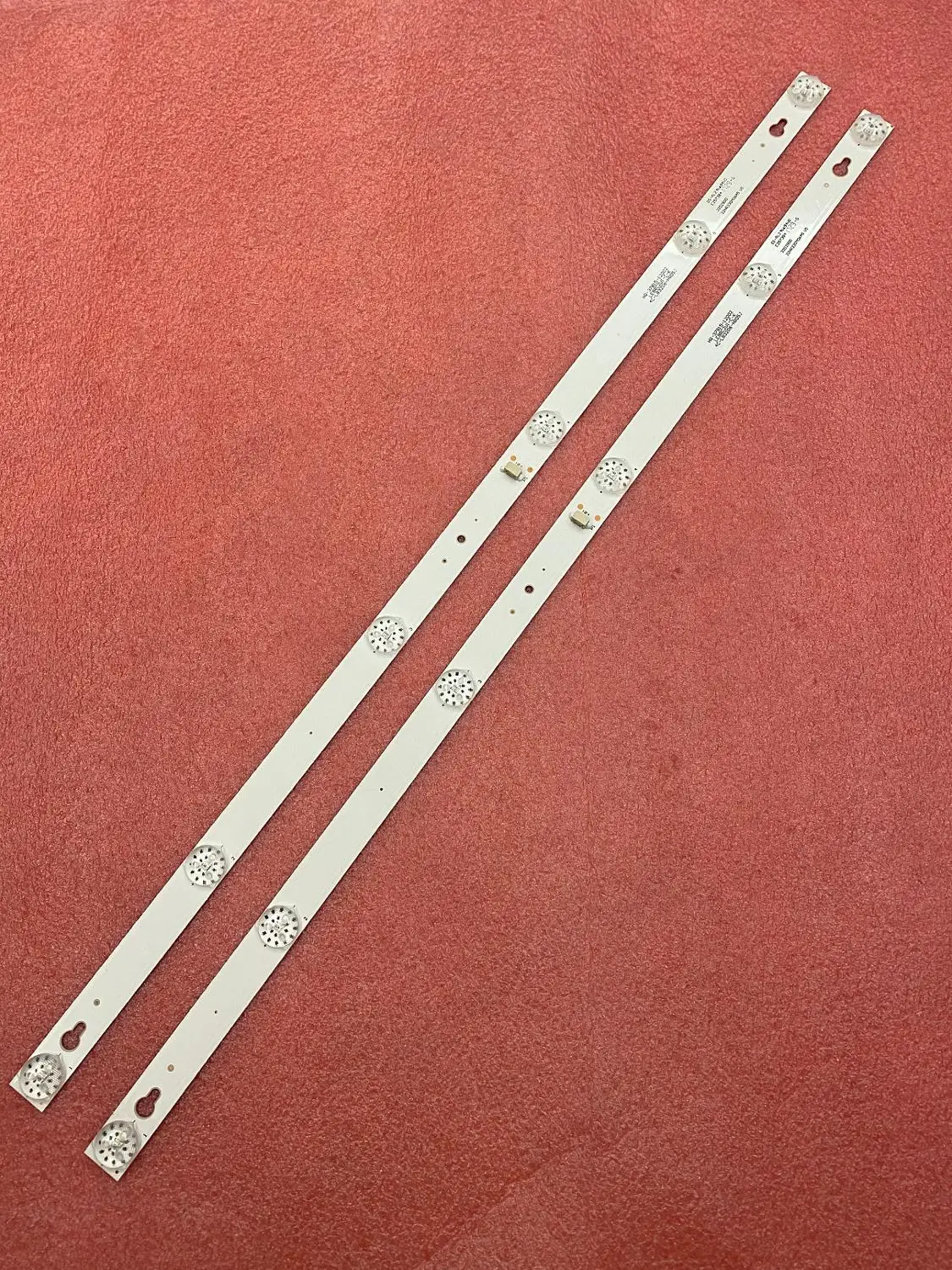 6LED LED Backlight Strip for Thomson 32HB5426 LVW320CS0T TCL 32L2600 32L2800 32L2900 L32S4900S 32D2900 32D100 Toshiba 32D2900
6LED LED Backlight Strip for Thomson 32HB5426 LVW320CS0T TCL 32L2600 32L2800 32L2900 L32S4900S 32D2900 32D100 Toshiba 32D2900