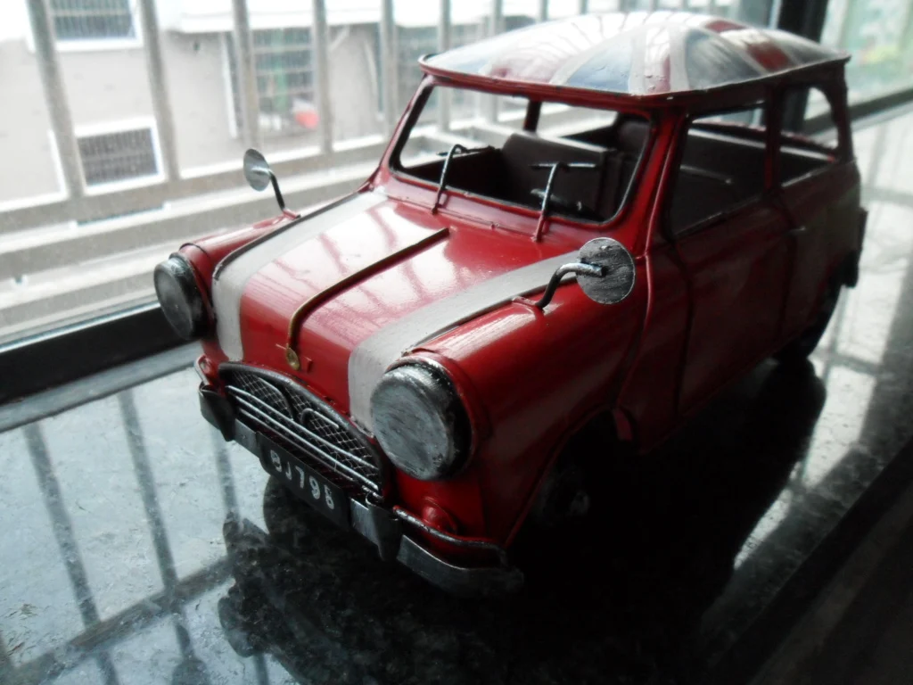 Red vintage flag mini Cooper metal car model metal classic cars free shipping
Red vintage flag mini Cooper metal car model metal classic cars free shipping