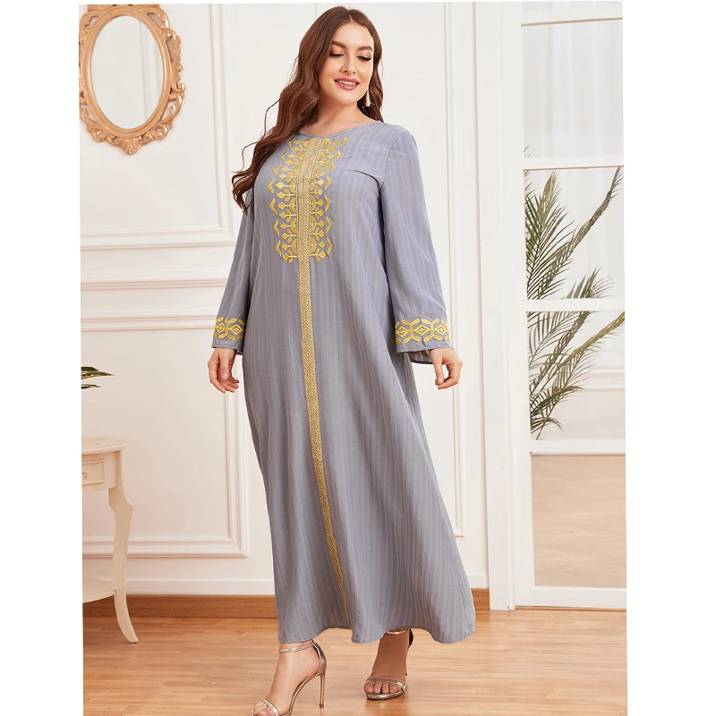 Women's Long Muslim Dress Fashion Solid Color Embroidery Long Sleeve Folds Slim Dresses New Loose Musulman Fashion Evening Suit
Women's Long Muslim Dress Fashion Solid Color Embroidery Long Sleeve Folds Slim Dresses New Loose Musulman Fashion Evening Suit