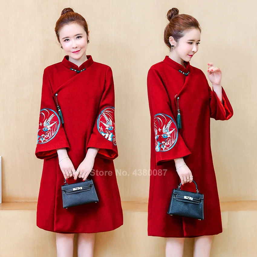 Women Winter Coat Traditional Chinese Clothing Winter Thick Cheongsam Dress Crane Embroidery Vintage Wool Qipao New Year
Women Winter Coat Traditional Chinese Clothing Winter Thick Cheongsam Dress Crane Embroidery Vintage Wool Qipao New Year