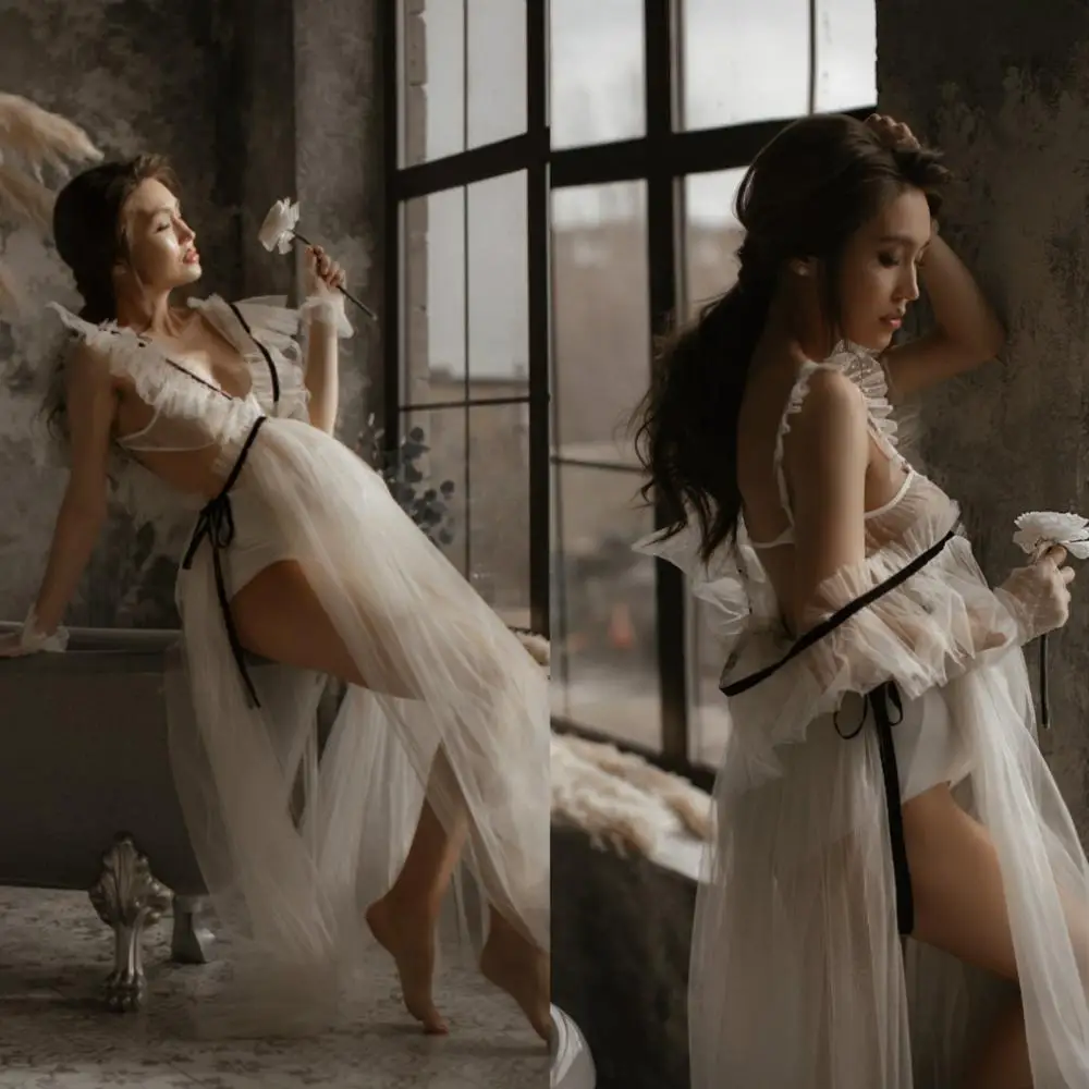 Женская кружевная ночная сорочка без рукавов с V-образным вырезом и оборками
Женская кружевная ночная сорочка без рукавов с V-образным вырезом и оборками