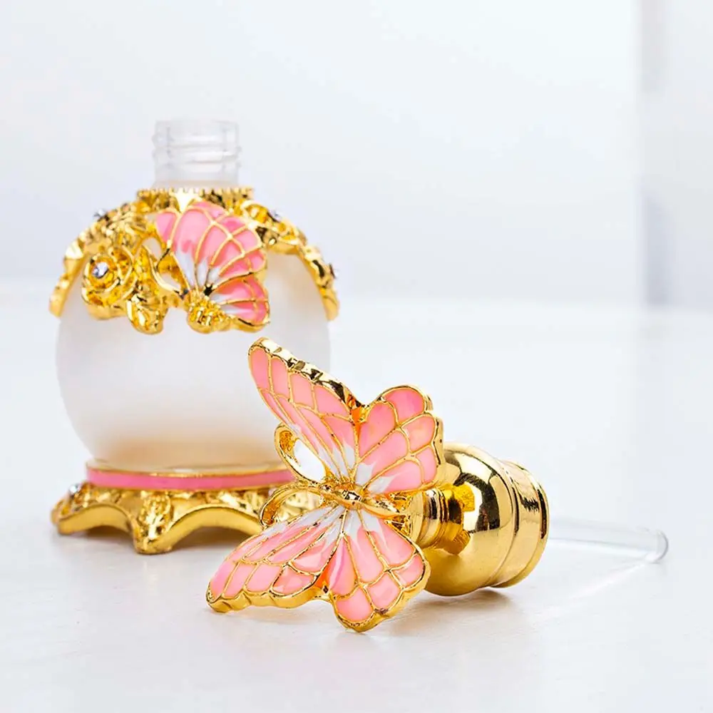 Metal Capped Butterfly Perfume Bottle Retro Vintage Empty Refillable Essential Oil Container Bottle Party Wedding Decor Gift
Metal Capped Butterfly Perfume Bottle Retro Vintage Empty Refillable Essential Oil Container Bottle Party Wedding Decor Gift