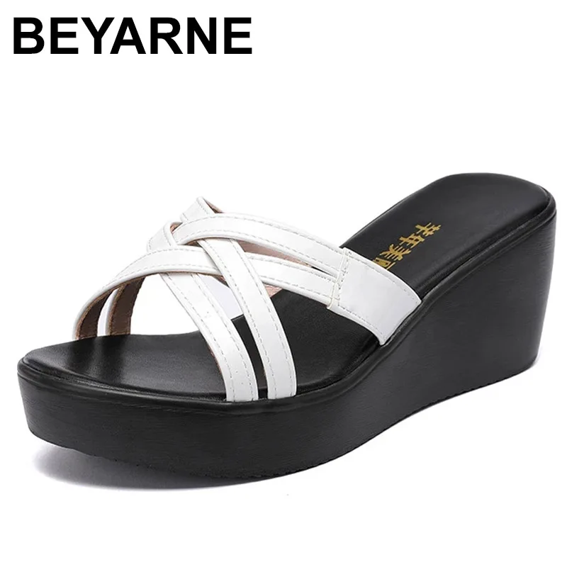BEYARNEBig Size 32-43 Open Head Medium Heel Platform Slippers Women Shoes Summer Wedges Slides Ladies Daily Casual Slippers
BEYARNEBig Size 32-43 Open Head Medium Heel Platform Slippers Women Shoes Summer Wedges Slides Ladies Daily Casual Slippers