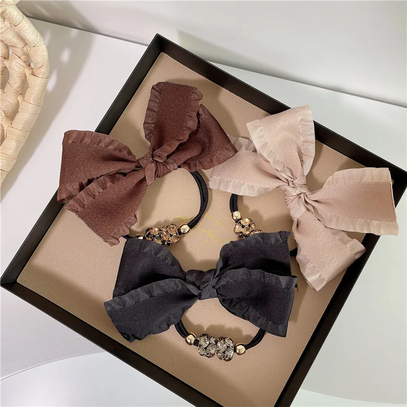 Women Lady Fashion Elastic Hair Ring Luxury Crystal Hair Rubber bands Rope Headbands Ties Hair Accessories for Women & Girls
Women Lady Fashion Elastic Hair Ring Luxury Crystal Hair Rubber bands Rope Headbands Ties Hair Accessories for Women & Girls