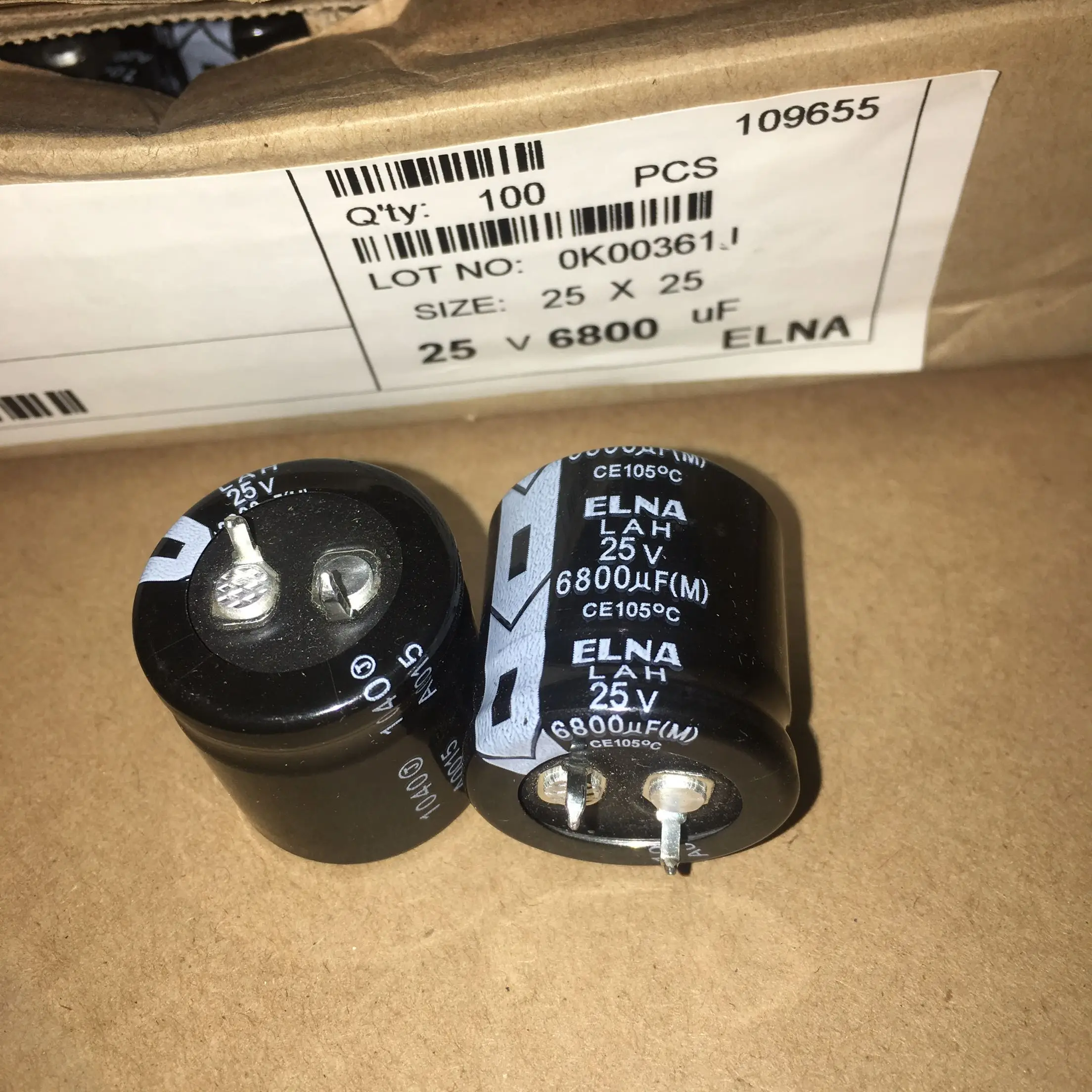 2 шт./10 шт. ELNA LAH 25V6800UF медная аудиоемкость 25*25 мм Бесплатная доставка
2 шт./10 шт. ELNA LAH 25V6800UF медная аудиоемкость 25*25 мм Бесплатная доставка