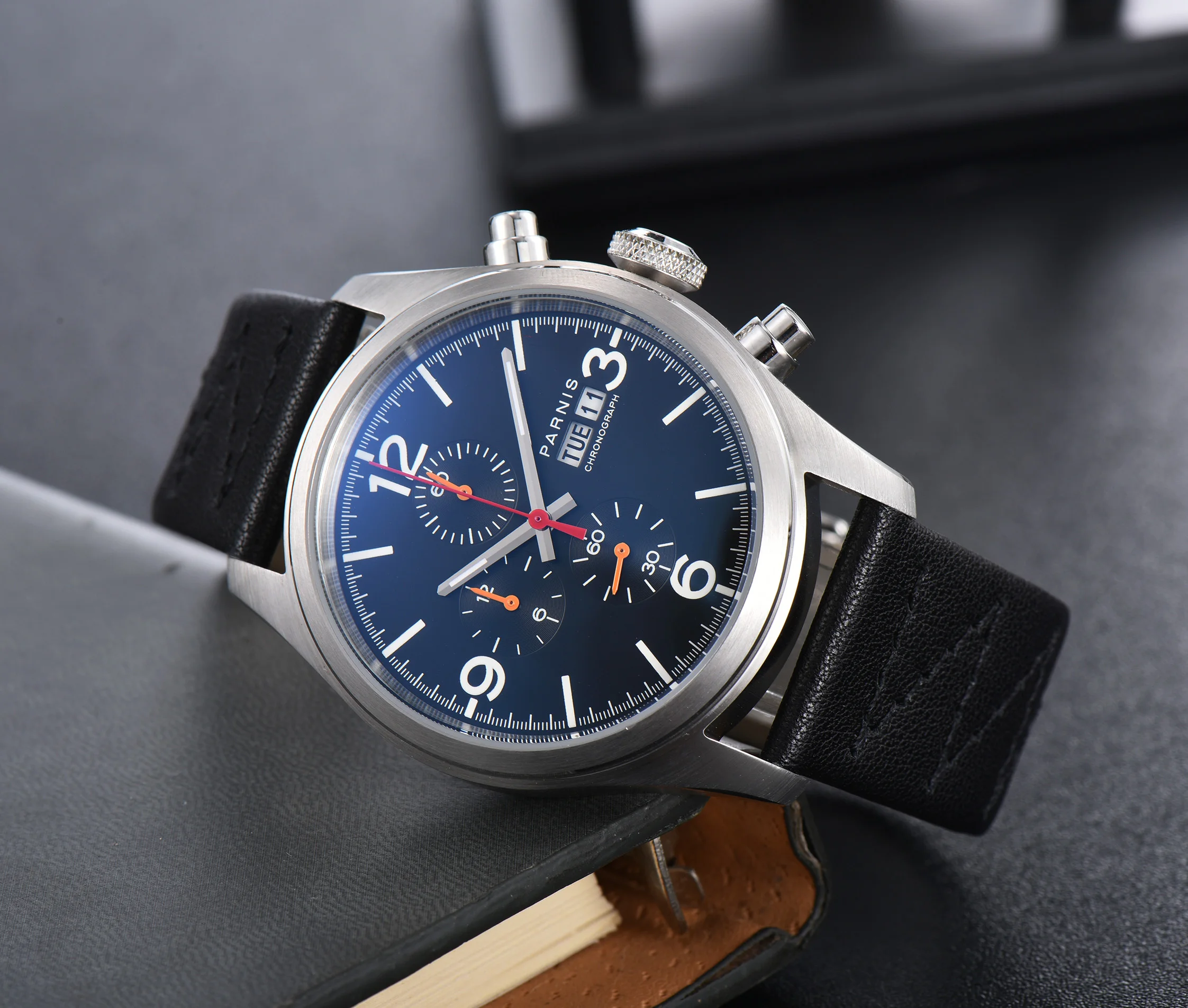 PARNIS Quartz Wristwatch Men Chronograph Date Function Round Case Stainless Steel Case
PARNIS Quartz Wristwatch Men Chronograph Date Function Round Case Stainless Steel Case