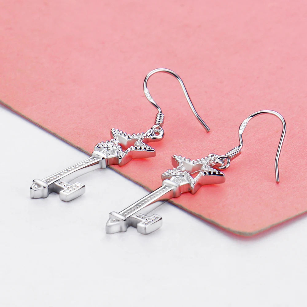 Модные женские серьги-манжеты из стерлингового серебра 925 пробы со звездами и длинными кисточками, модные серьги-клипсы для подарка на вечеринку
Модные женские серьги-манжеты из стерлингового серебра 925 пробы со звездами и длинными кисточками, модные серьги-клипсы для подарка на вечеринку