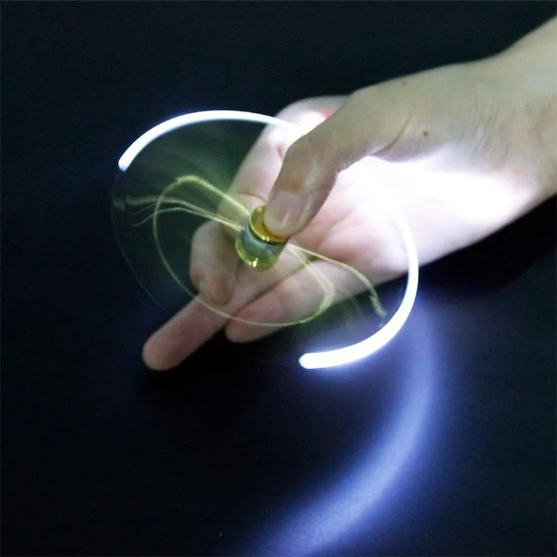 Custom gifts Fingertip gyro multi-function rotating luminous metal pen LED lamp decompression finger gyro pen Groomsmen gift
Custom gifts Fingertip gyro multi-function rotating luminous metal pen LED lamp decompression finger gyro pen Groomsmen gift
