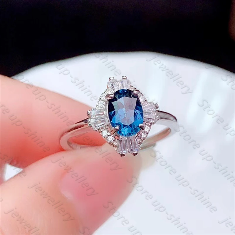 Hot sale style natural blue topaz ring 925 silver women's ring luxury atmosphere fashion trend
Hot sale style natural blue topaz ring 925 silver women's ring luxury atmosphere fashion trend