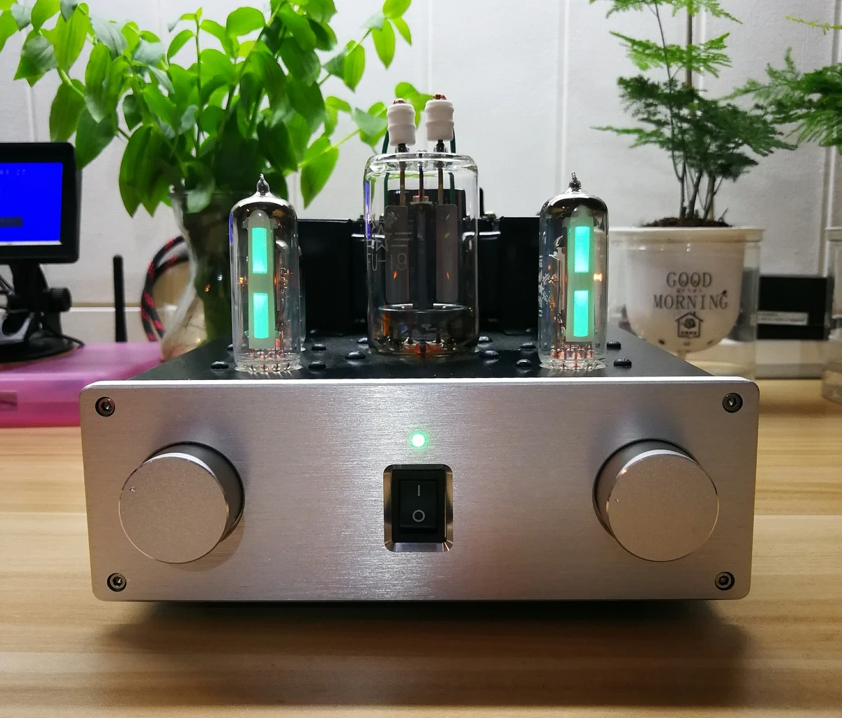 Latest 6N2+6E2+FU19 tube amplifier single-ended class A tube HIFI power amplifier 4.8W+4.8W DIY Kits / Finished product
Latest 6N2+6E2+FU19 tube amplifier single-ended class A tube HIFI power amplifier 4.8W+4.8W DIY Kits / Finished product
