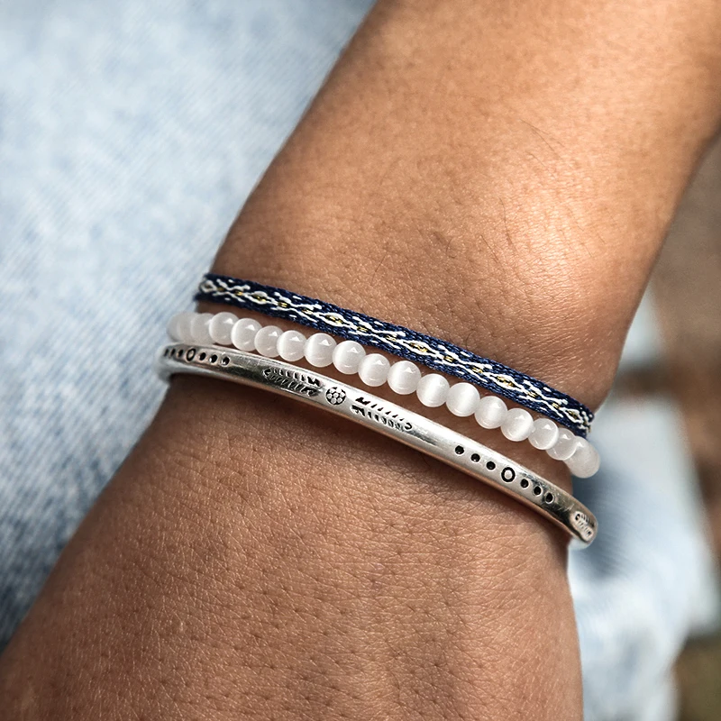 3 PCS/Set Pure Natural Stone White Cat Eye Bracelet Tibetan Buddhism 925 Silver Plated C-Bangle Unisex Prints Party Jewelry Gift
3 PCS/Set Pure Natural Stone White Cat Eye Bracelet Tibetan Buddhism 925 Silver Plated C-Bangle Unisex Prints Party Jewelry Gift