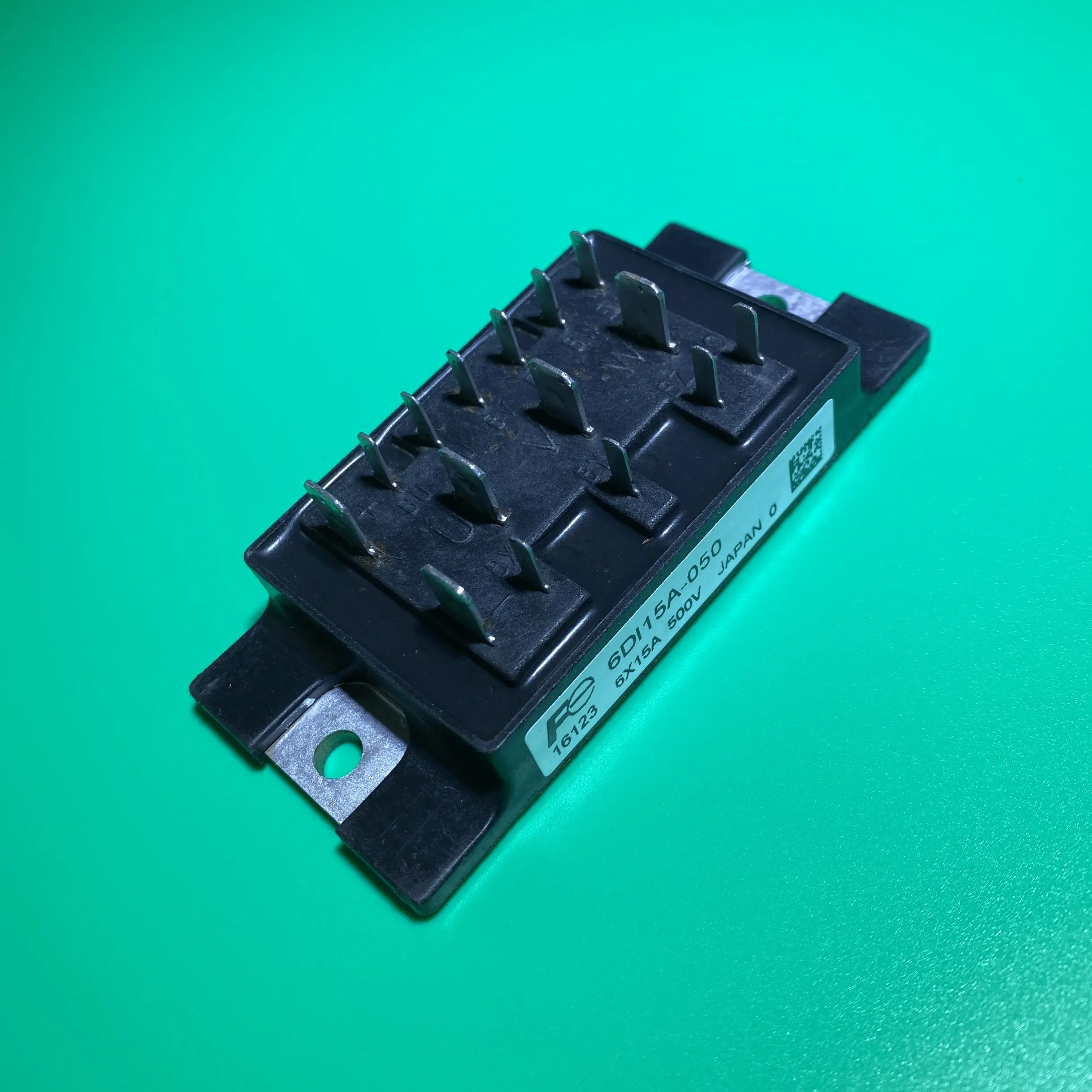6DI15A-050 6x15A 500V IGBT POWER TRANSISTOR MODULE 6DI15A050 6DI 15A-050 6DI15-050 6D115A-050 6DII5A-050 6D115A050 6DII5A050
6DI15A-050 6x15A 500V IGBT POWER TRANSISTOR MODULE 6DI15A050 6DI 15A-050 6DI15-050 6D115A-050 6DII5A-050 6D115A050 6DII5A050
