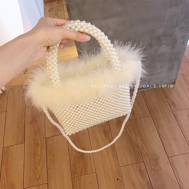 Handmade White Pearl Bag Beaded Totes Women fur Party Evening Vintage Acrylic Handbag Luxury Ladies Wedding Bridal Handbag
Handmade White Pearl Bag Beaded Totes Women fur Party Evening Vintage Acrylic Handbag Luxury Ladies Wedding Bridal Handbag