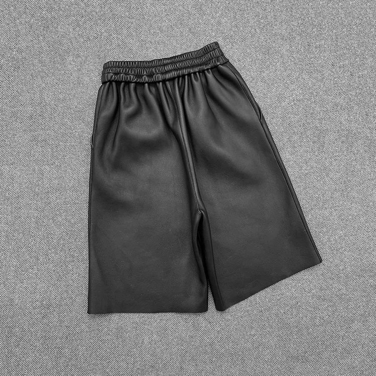 2021 Spring New designer genuine leather Fifth pants Women high quality sheepskin wide-leg pants C714
2021 Spring New designer genuine leather Fifth pants Women high quality sheepskin wide-leg pants C714