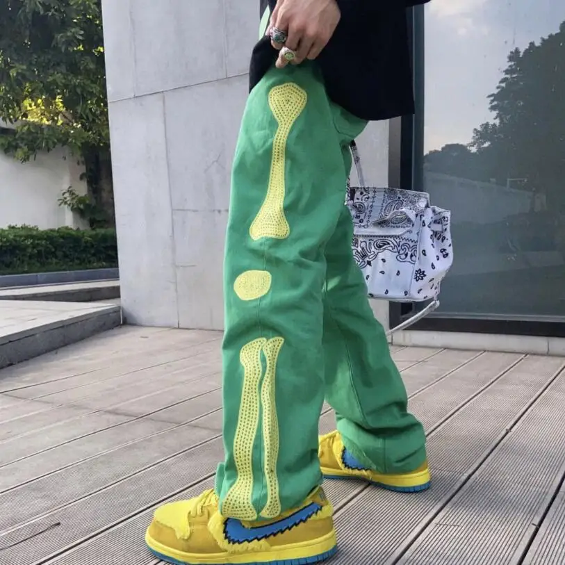 2021 Men's High Street Hip Hop Casual Straight Jeans Green Color Bone Embroidered Cargo Pants Fashion Loose Denim Trousers w242
2021 Men's High Street Hip Hop Casual Straight Jeans Green Color Bone Embroidered Cargo Pants Fashion Loose Denim Trousers w242