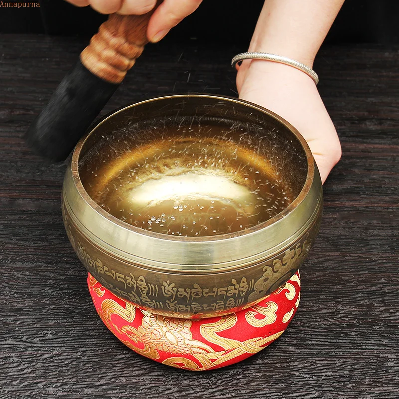 Nepal Handmade Singing Bowl Set Handmade Pure Copper Home Buddha Mantra Yoga Meditation Free Leather Sticks and Silk Mats
Nepal Handmade Singing Bowl Set Handmade Pure Copper Home Buddha Mantra Yoga Meditation Free Leather Sticks and Silk Mats