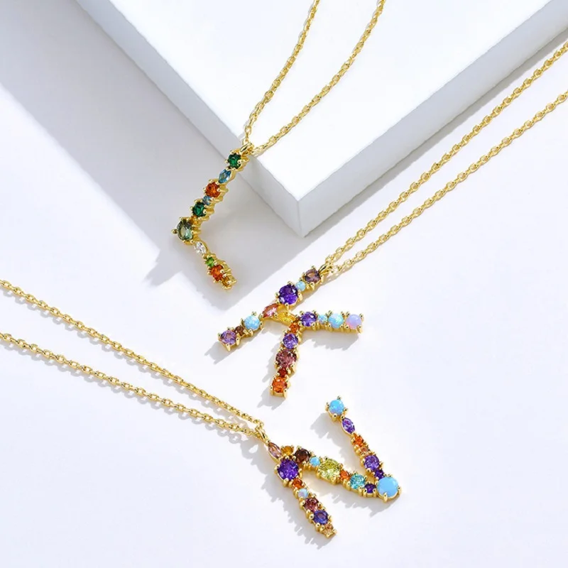 Fashion Colorful 26 Letters Romantic Necklaces Color Cubic Zirconia Anniversary Necklace Customized Letter Pendant Women Jewelry
Fashion Colorful 26 Letters Romantic Necklaces Color Cubic Zirconia Anniversary Necklace Customized Letter Pendant Women Jewelry