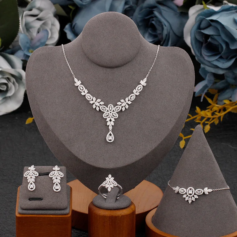 Bride Talk New Design Pretty 4 PCS Jewelry Set For Wedding Engagement Cubic Zirconia Necklace Earrings Ring Women Accessories
Bride Talk New Design Pretty 4 PCS Jewelry Set For Wedding Engagement Cubic Zirconia Necklace Earrings Ring Women Accessories