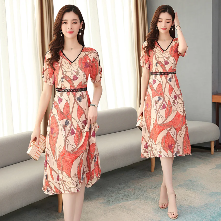 2024 Vintage Red Print Chiffon Sweet Midi Dress Spring Summer New Evening Runway Sexy Dress Elegant Women Bodycon Party Vestidos
2024 Vintage Red Print Chiffon Sweet Midi Dress Spring Summer New Evening Runway Sexy Dress Elegant Women Bodycon Party Vestidos