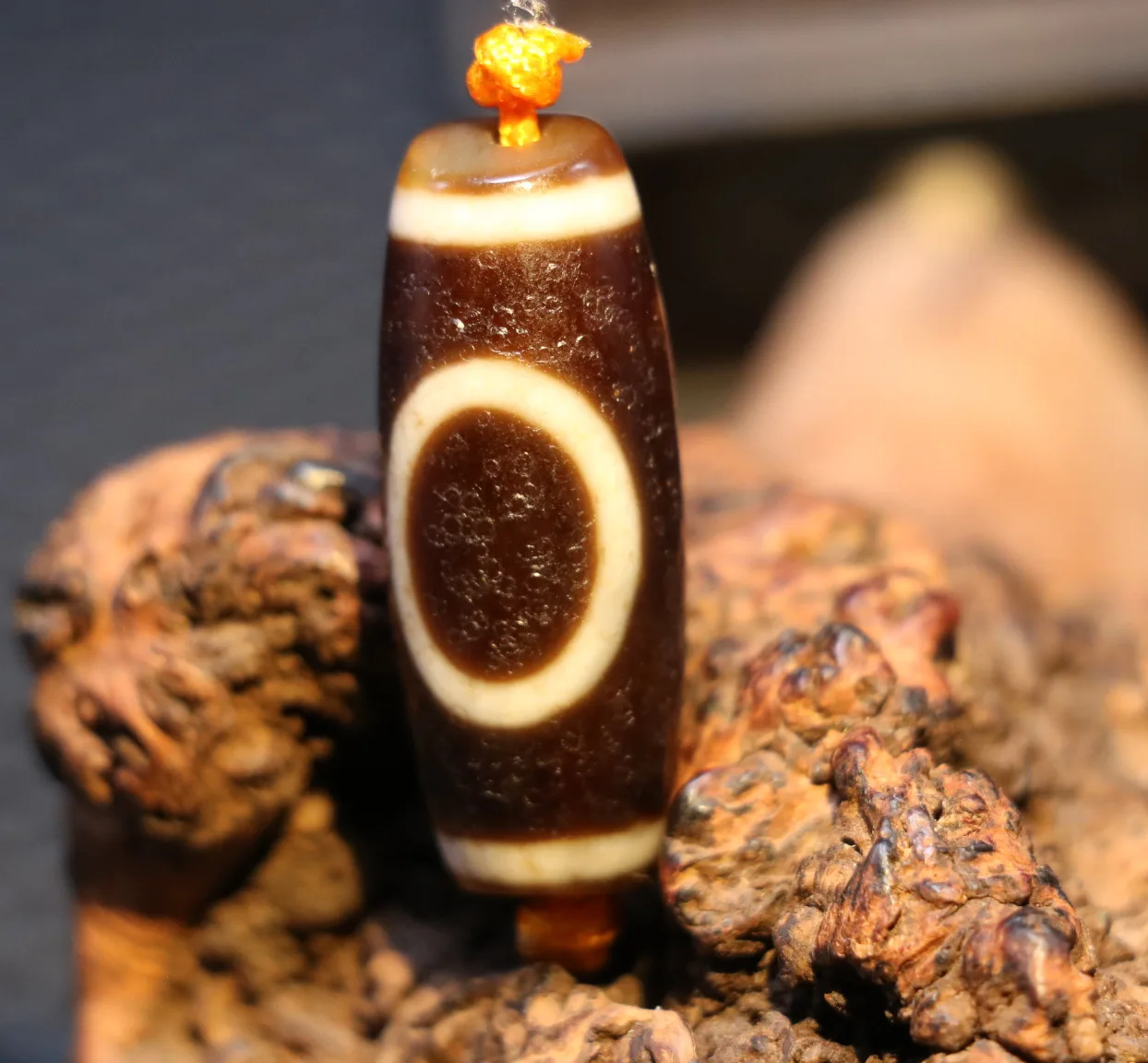 Magic Power LKbrother Energy Tibetan Old Agate Heaven&Earth Symbolize dZi Bead Amulet Totem Fit For Making Bracelet UPS1229
Magic Power LKbrother Energy Tibetan Old Agate Heaven&Earth Symbolize dZi Bead Amulet Totem Fit For Making Bracelet UPS1229