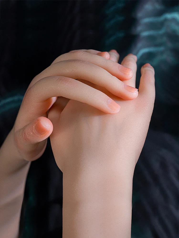 Free Shipping!! Luxury Silicone Hand Mannequin Sexy Mannequin Hand Bendable Customized
Free Shipping!! Luxury Silicone Hand Mannequin Sexy Mannequin Hand Bendable Customized