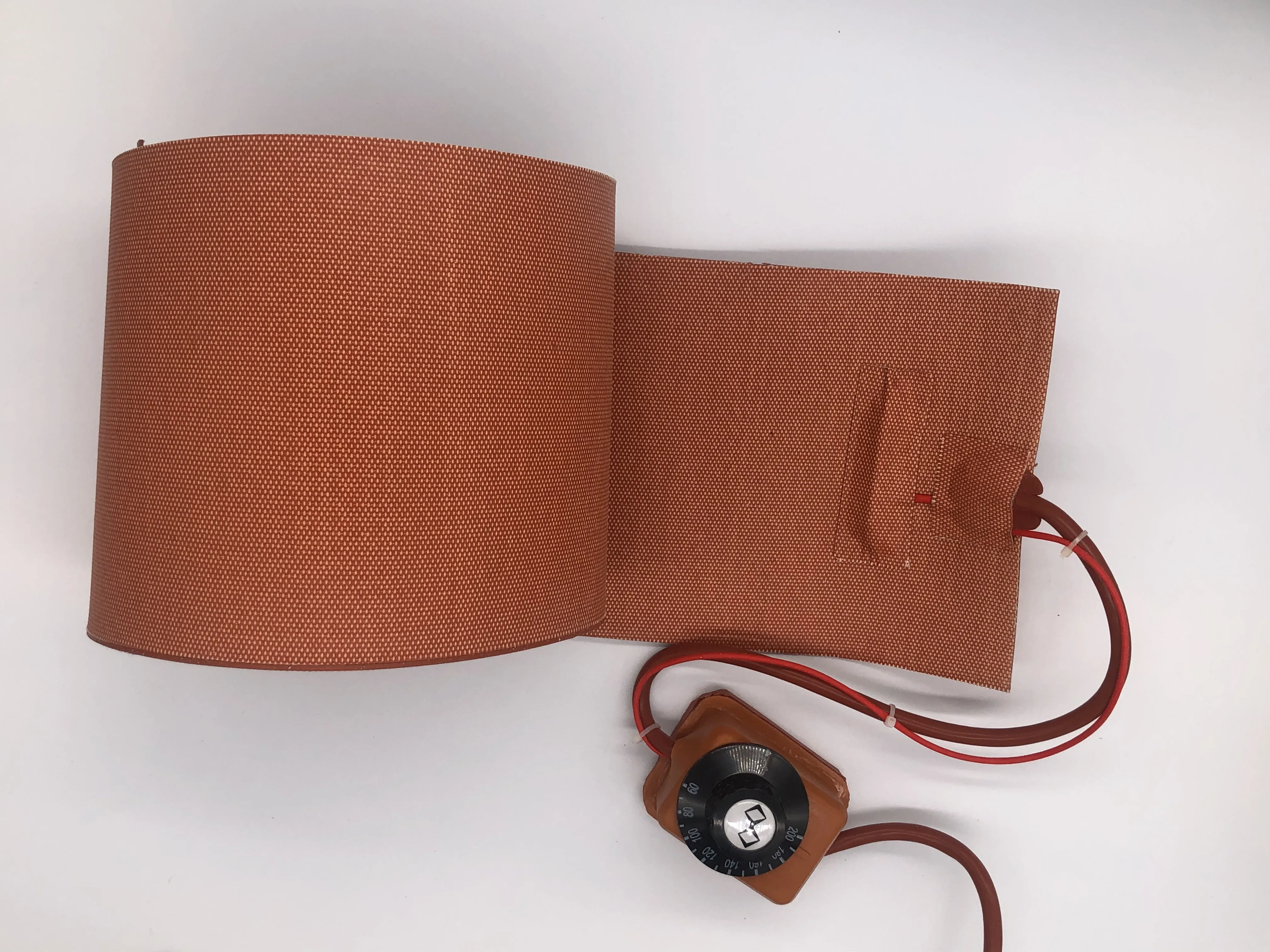Silicone heater is required. 200X1050mm 220V With thermal regulator Knob temperature control silicone heater pad
Silicone heater is required. 200X1050mm 220V With thermal regulator Knob temperature control silicone heater pad