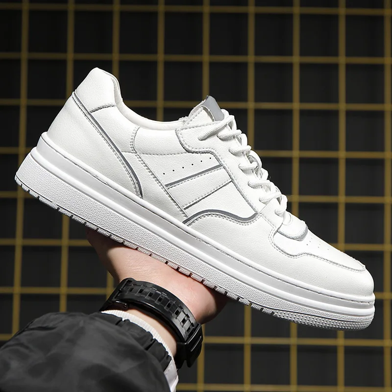 new design men's leisure original leather shoes breathable flat platform shoe black white street style sneakers chaussure homme
new design men's leisure original leather shoes breathable flat platform shoe black white street style sneakers chaussure homme