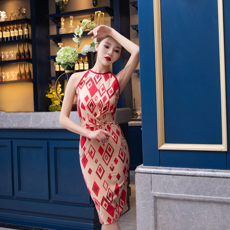 Round Neck Vintage Rhombus Plaid Dress Women Summer Elegant Retro Sexy Slim Fit High Waist Strap Large Backless One-piece Dress
Round Neck Vintage Rhombus Plaid Dress Women Summer Elegant Retro Sexy Slim Fit High Waist Strap Large Backless One-piece Dress