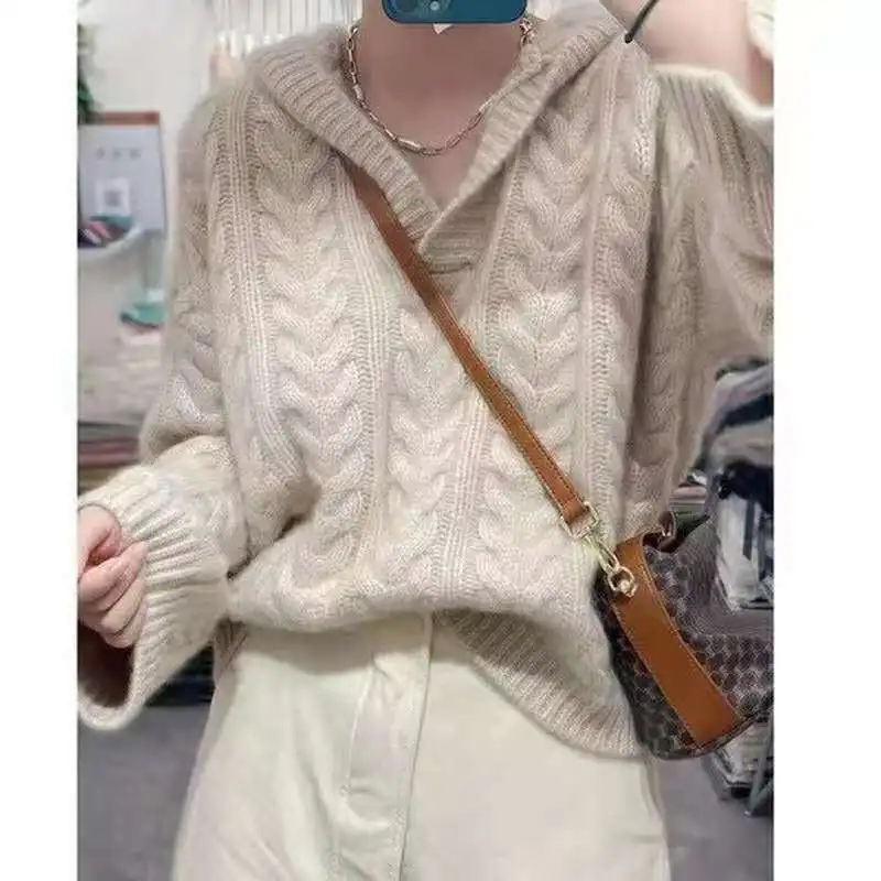 Autumn and winter hooded pullover pure cashmere sweater sweater new languid lazy loose knitting sweater women add thick twist sw
Autumn and winter hooded pullover pure cashmere sweater sweater new languid lazy loose knitting sweater women add thick twist sw