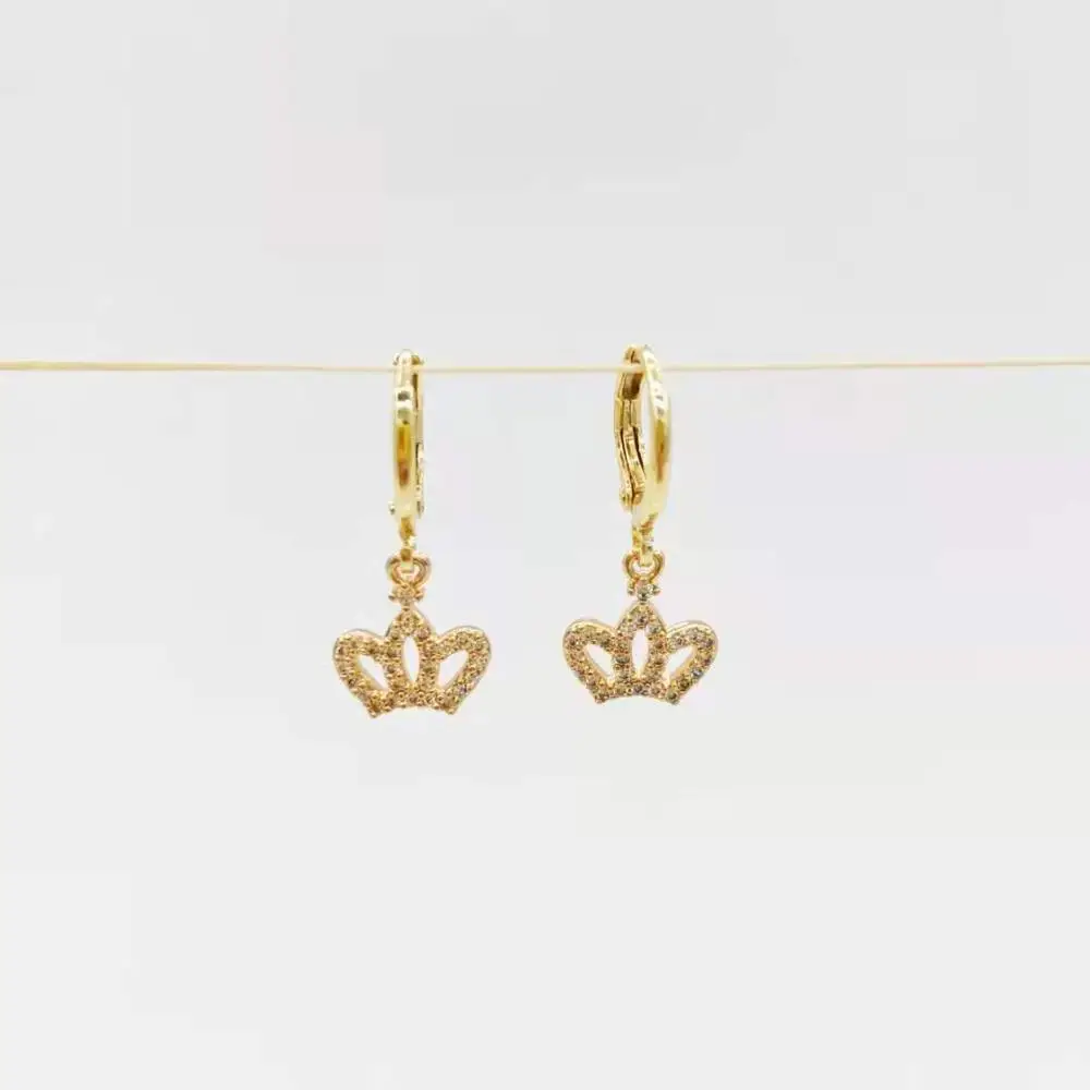 Simple Crown Zircon Drop Earrings Pendants Charms 14K Gold Filled Hoops For Women Girl Exquisite Jewelry Gift Classic 2020 Trend
Simple Crown Zircon Drop Earrings Pendants Charms 14K Gold Filled Hoops For Women Girl Exquisite Jewelry Gift Classic 2020 Trend