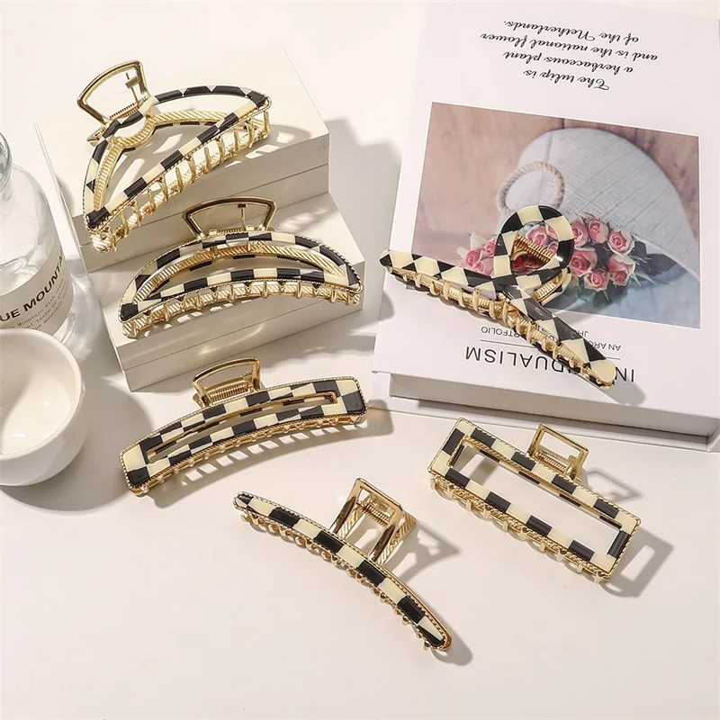 Vintage Hair Clips for Women Claw Clip Elegant Acetate Alloy Plaid Crab for Hair Girl Hair Barrettes Hair Clips Hair Accessories
Vintage Hair Clips for Women Claw Clip Elegant Acetate Alloy Plaid Crab for Hair Girl Hair Barrettes Hair Clips Hair Accessories