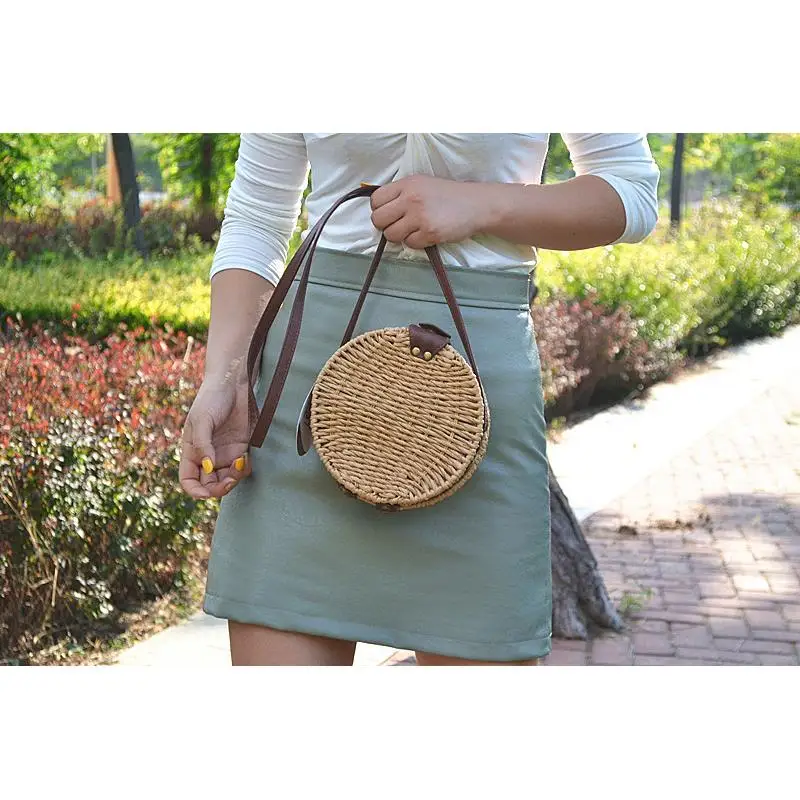 2020 New Summer Women Straw Wrapped Paper Rope Bag Handbag Round Woven Bag a6283
2020 New Summer Women Straw Wrapped Paper Rope Bag Handbag Round Woven Bag a6283