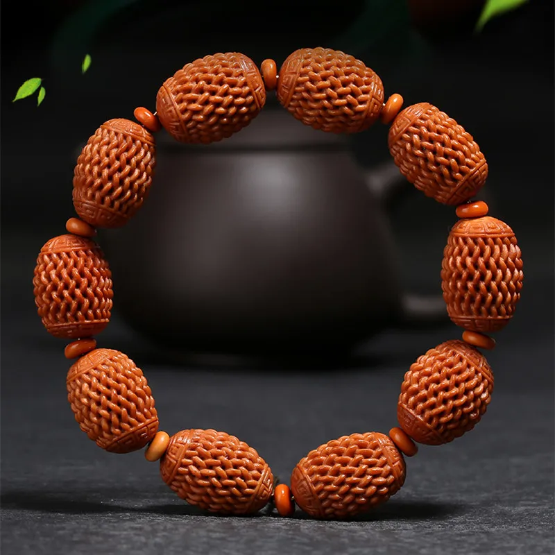 Natural Olive Core Bracelet Passepartout Core Glyph Play Hand-Carved Olive Hu Carved Bracelet For Men And Women
Natural Olive Core Bracelet Passepartout Core Glyph Play Hand-Carved Olive Hu Carved Bracelet For Men And Women