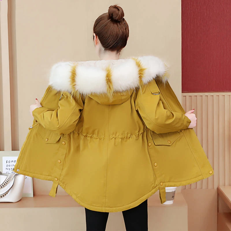 New 2023 Winter coat Women with Fur Hooded Parka Long Cotton Padded Ladies coat woman winter Warm Thicken Russian winter jacket
New 2023 Winter coat Women with Fur Hooded Parka Long Cotton Padded Ladies coat woman winter Warm Thicken Russian winter jacket